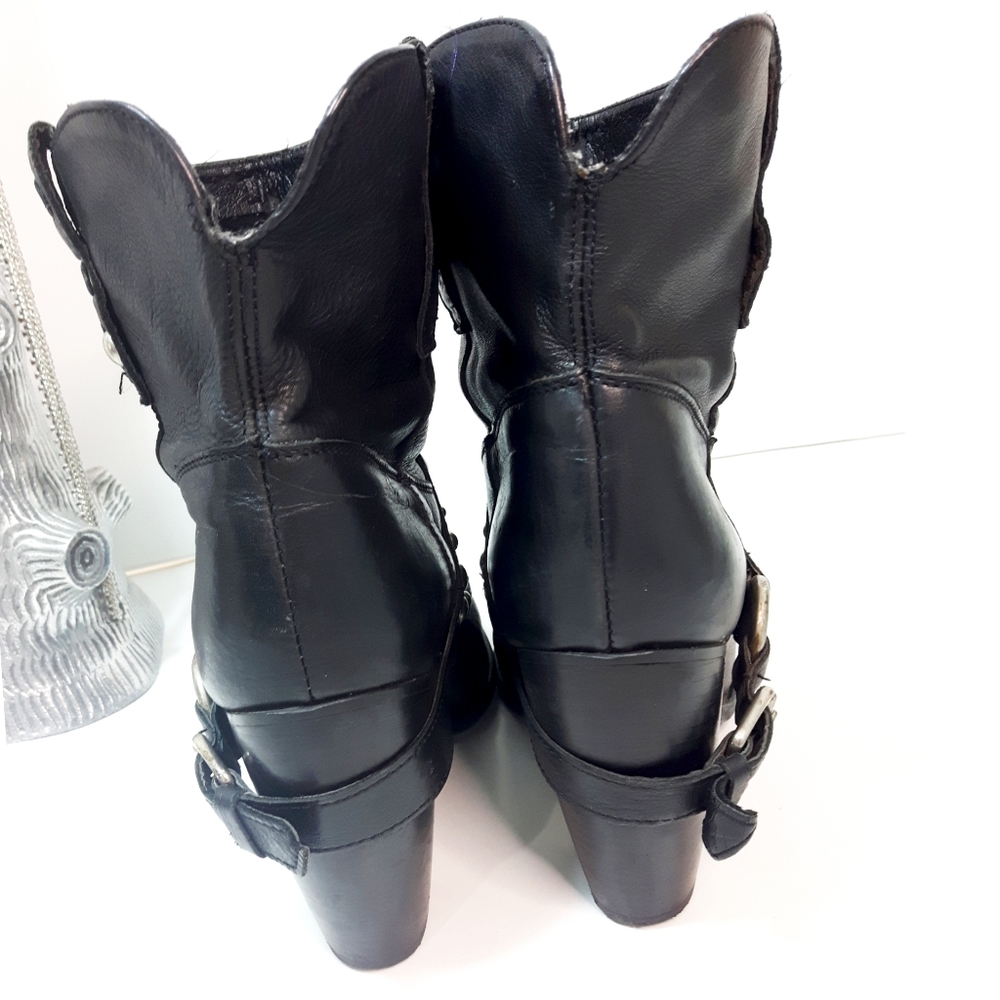 Vintage Brownsđ„Ankle Studded Leather Western Boho Booties - Picture 9 of 14
